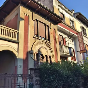 https://hotel-ambra-milan.italymilanhotels.net